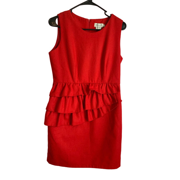 Molly Bracken NWT Small Red Sleeveless Lined Ruffled Heavy Weight Dress - Picture 1 of 9